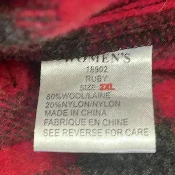 Woolrich women’s 2XL ruby vest. - Picture 8 of 8